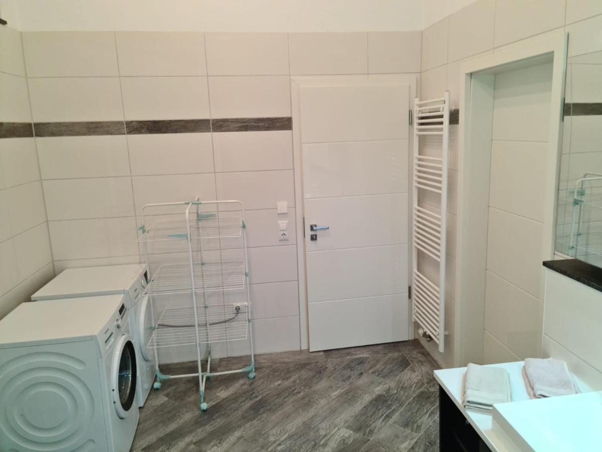 Apartment Gaestehaus Staudenschloss Mickhausen المظهر الخارجي الصورة