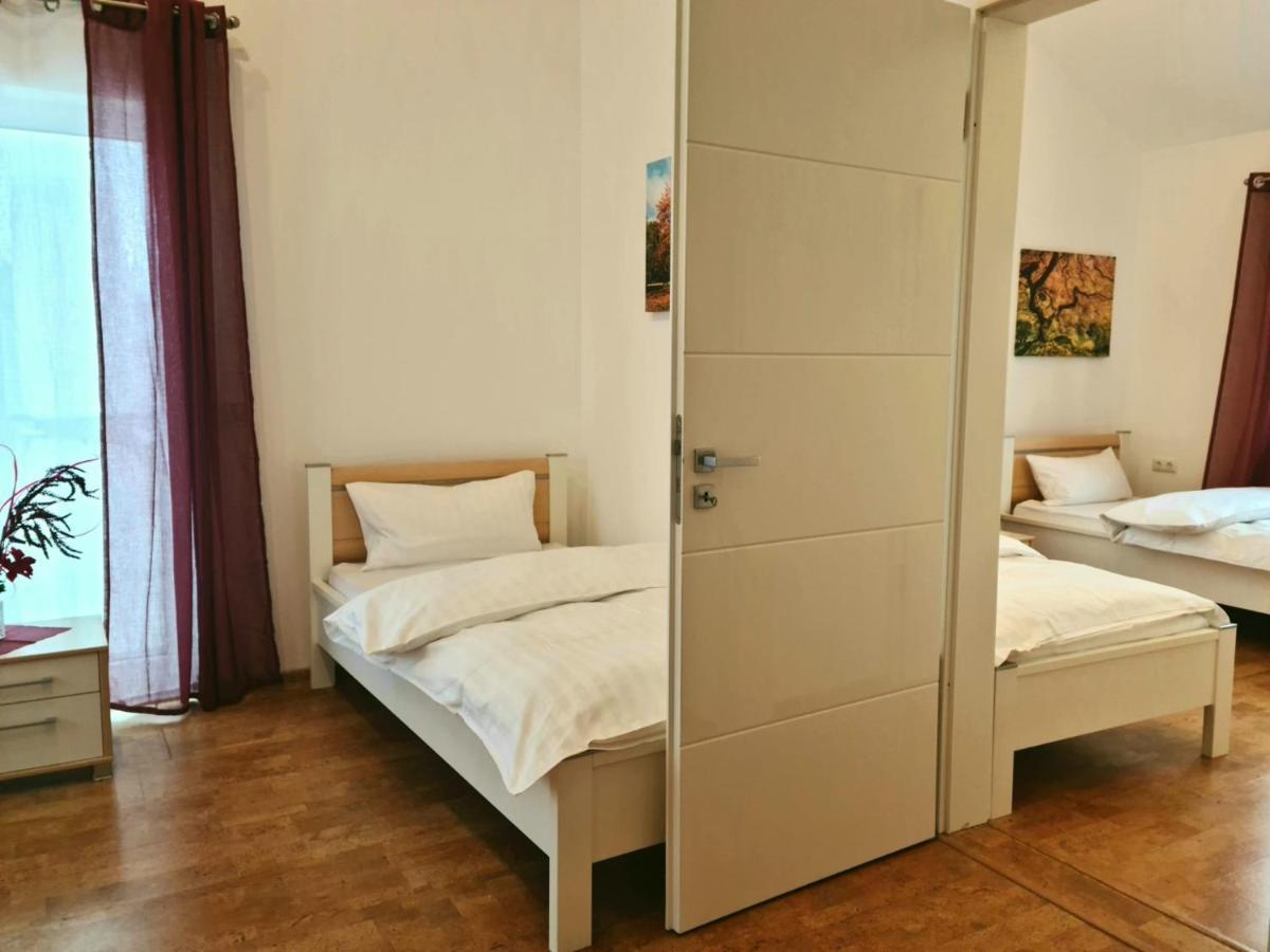 Apartment Gaestehaus Staudenschloss Mickhausen المظهر الخارجي الصورة